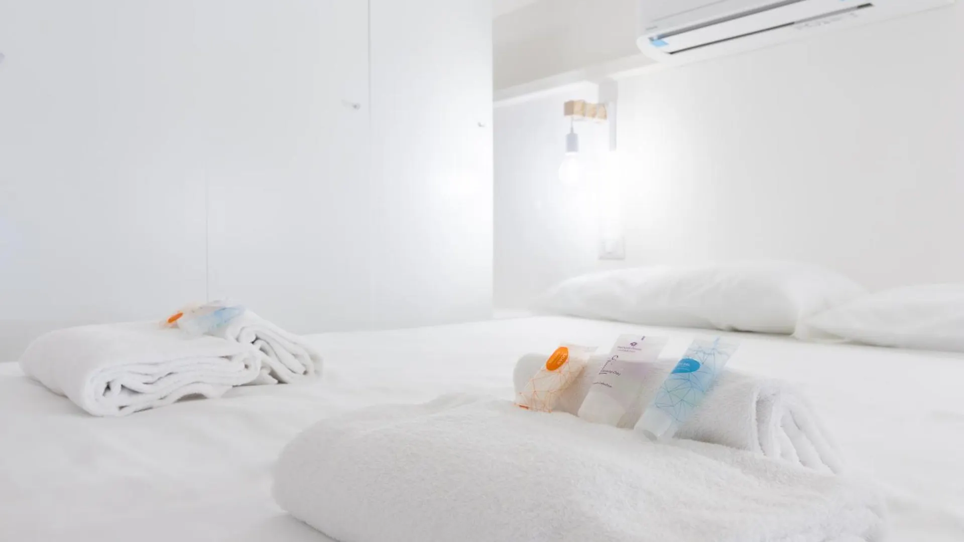 Apartment Nel Cuore Dei Navigli - Home Suite Milan Italy