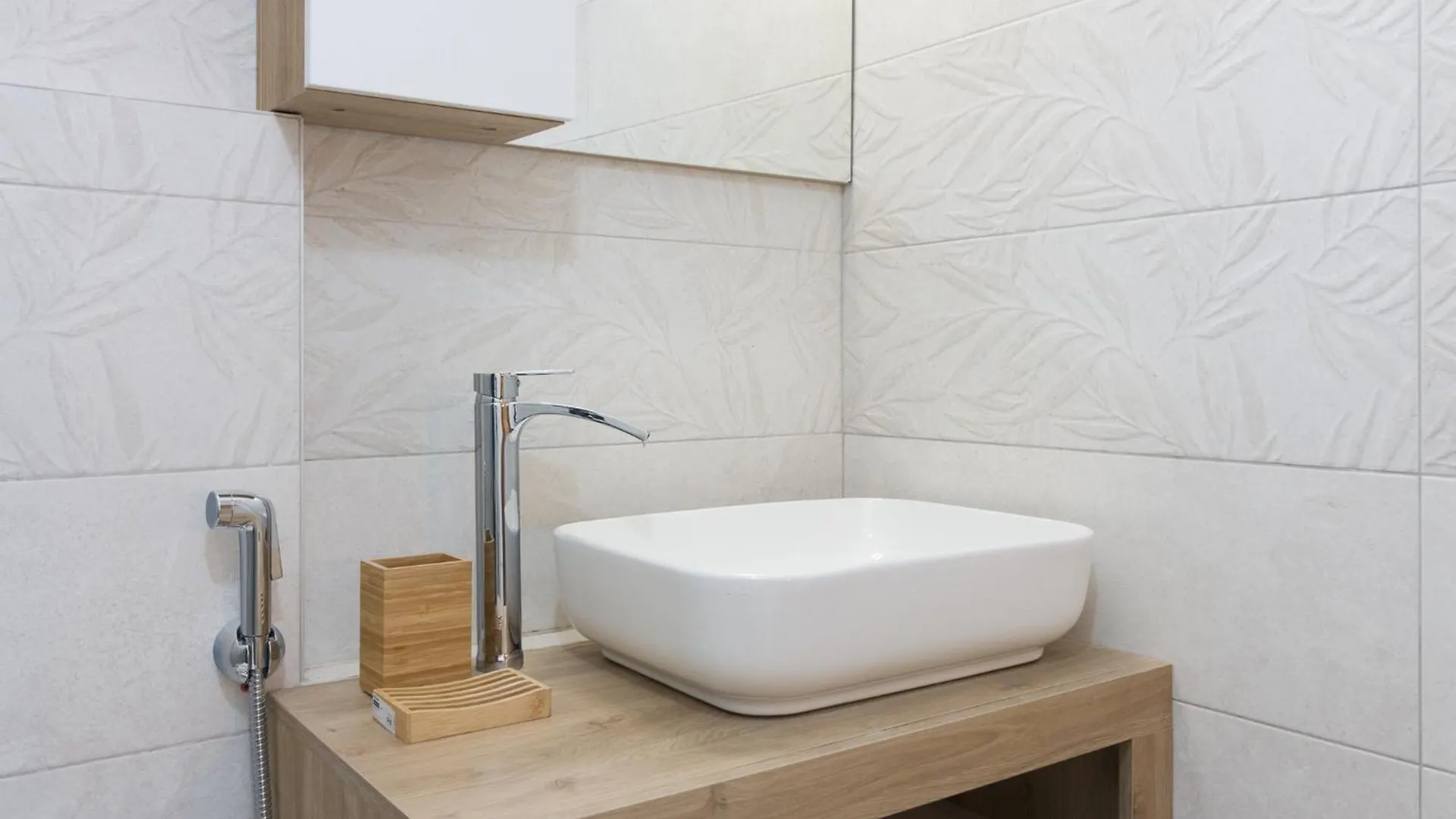 Nel Cuore Dei Navigli - Home Suite Milan 0*,
